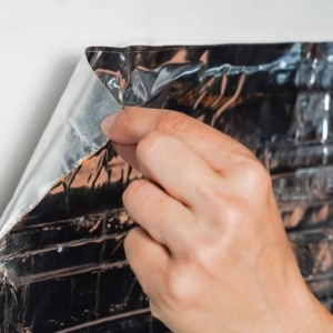 HEATING UNDER MIRROR